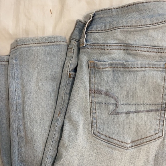 American Eagle Jeans - Picture 2 of 4